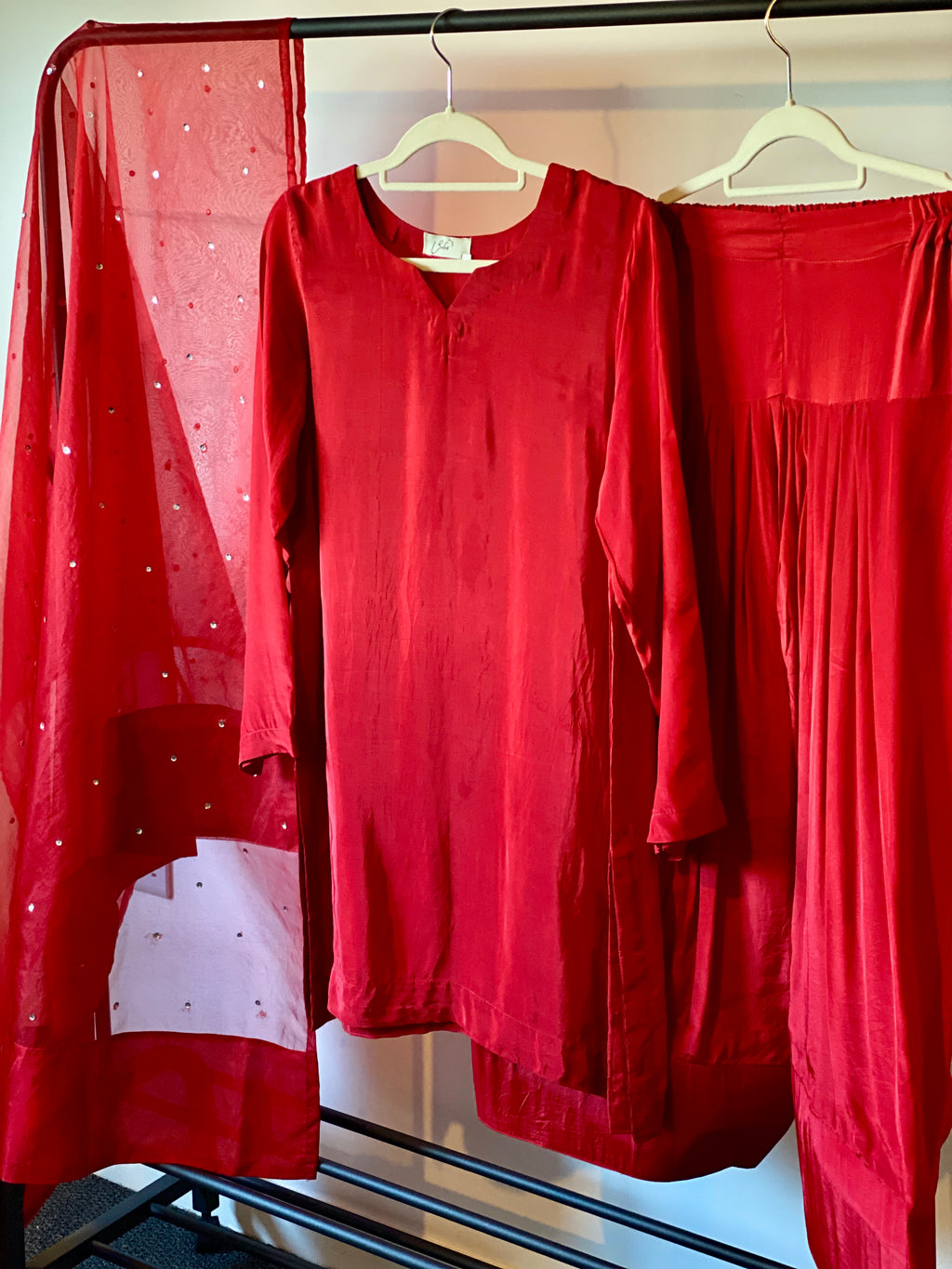 “Laareha” | Farshi Ensemble with Organza Dupatta