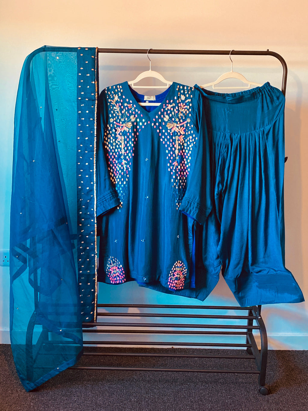 “Zarnoor” | Farshi Set with Organza Dupatta