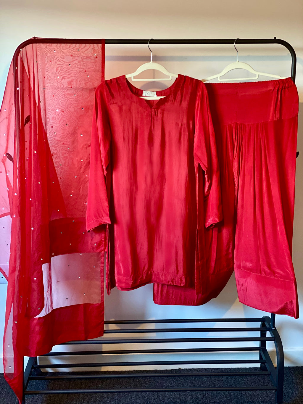 “Laareha” | Farshi Ensemble with Organza Dupatta